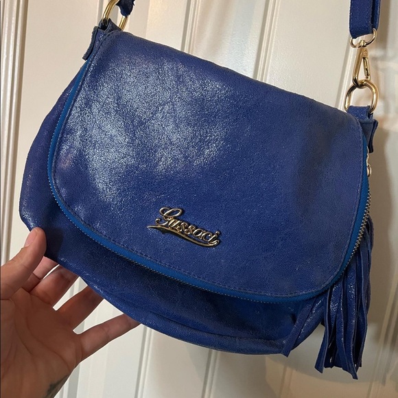 Gussaci Shimmering Crossbody bag W/ Tassels - Picture 4 of 9